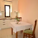 بيت ضيافة Krsevan 3*