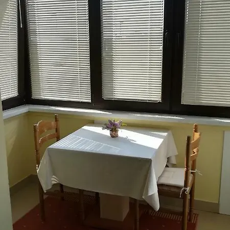 Krsevan Πανσιόν Ζαντάρ